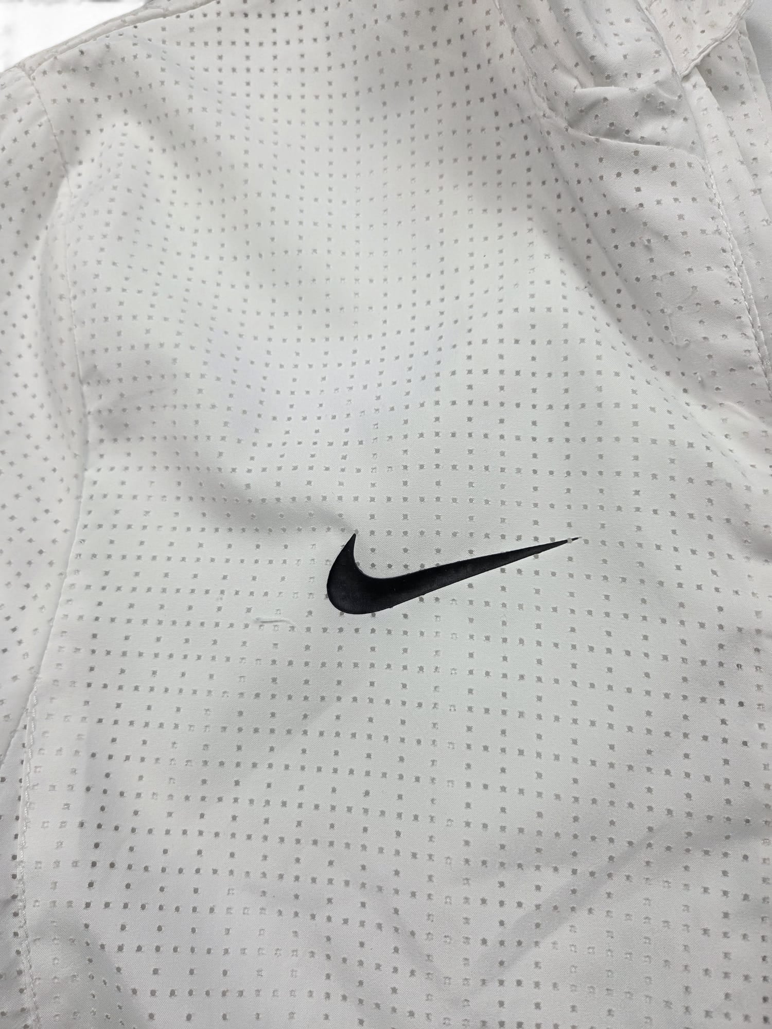 Nike Juventus Turin Trainingsanzug Weiß/Schwarz – Größe M
