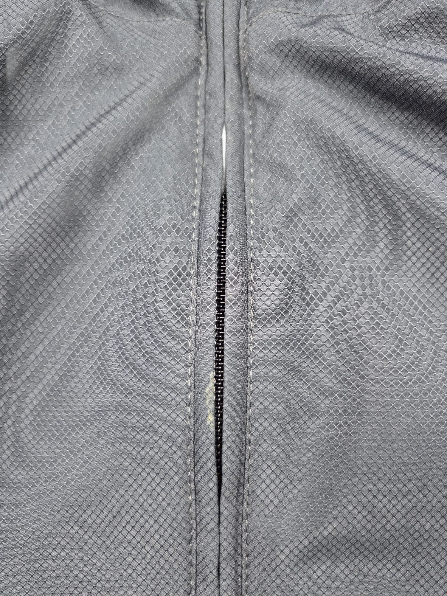 Lacoste Trainingsanzug – Größe 2 / 168 (S–M)