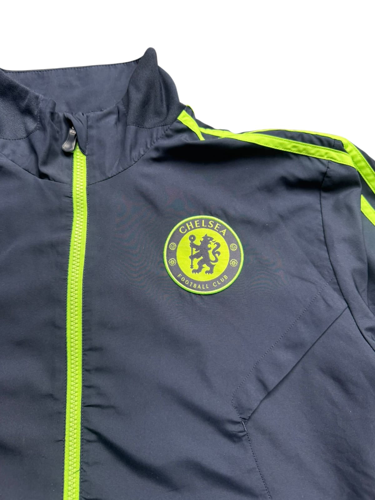 Chelsea Trainingsanzug Größe L – Dunkelblau Neon Edition