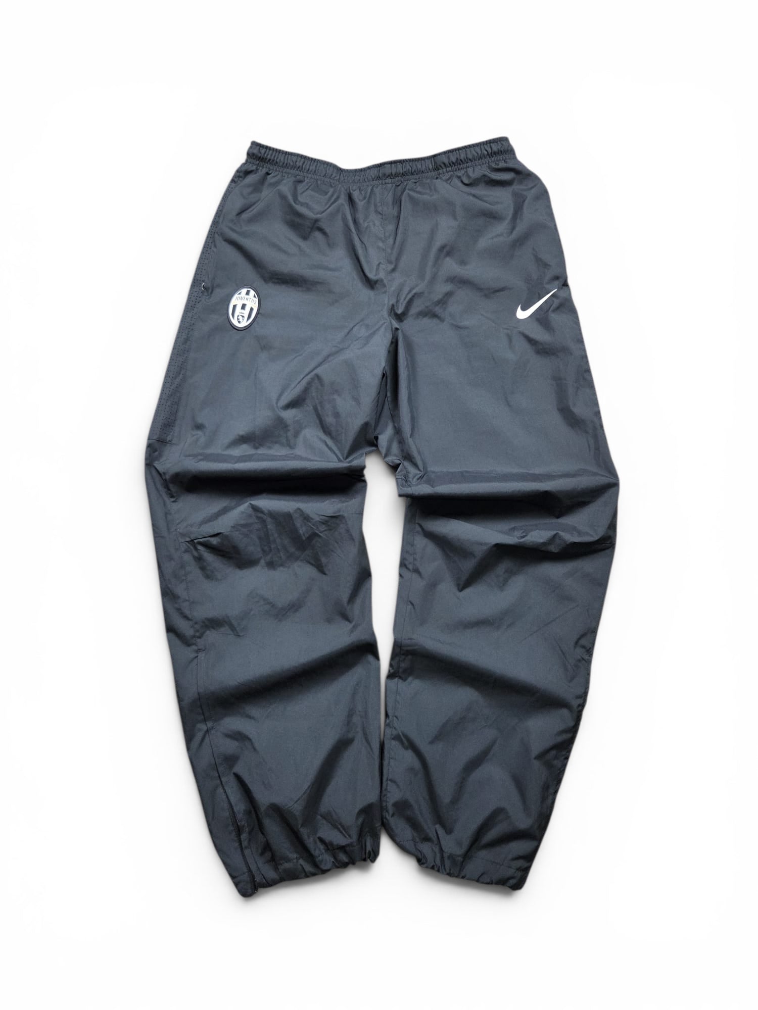 Nike Juventus Turin Trainingsanzug Weiß/Schwarz – Größe M