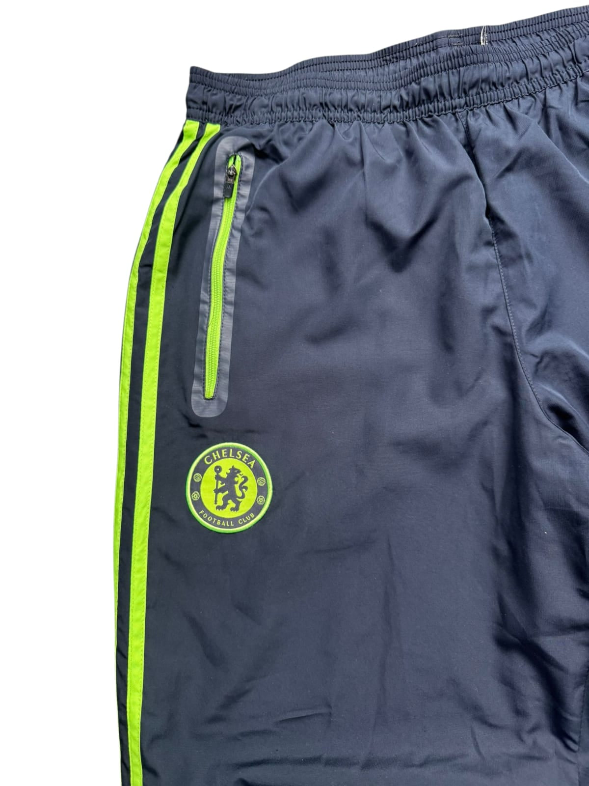Chelsea Trainingsanzug Größe L – Dunkelblau Neon Edition